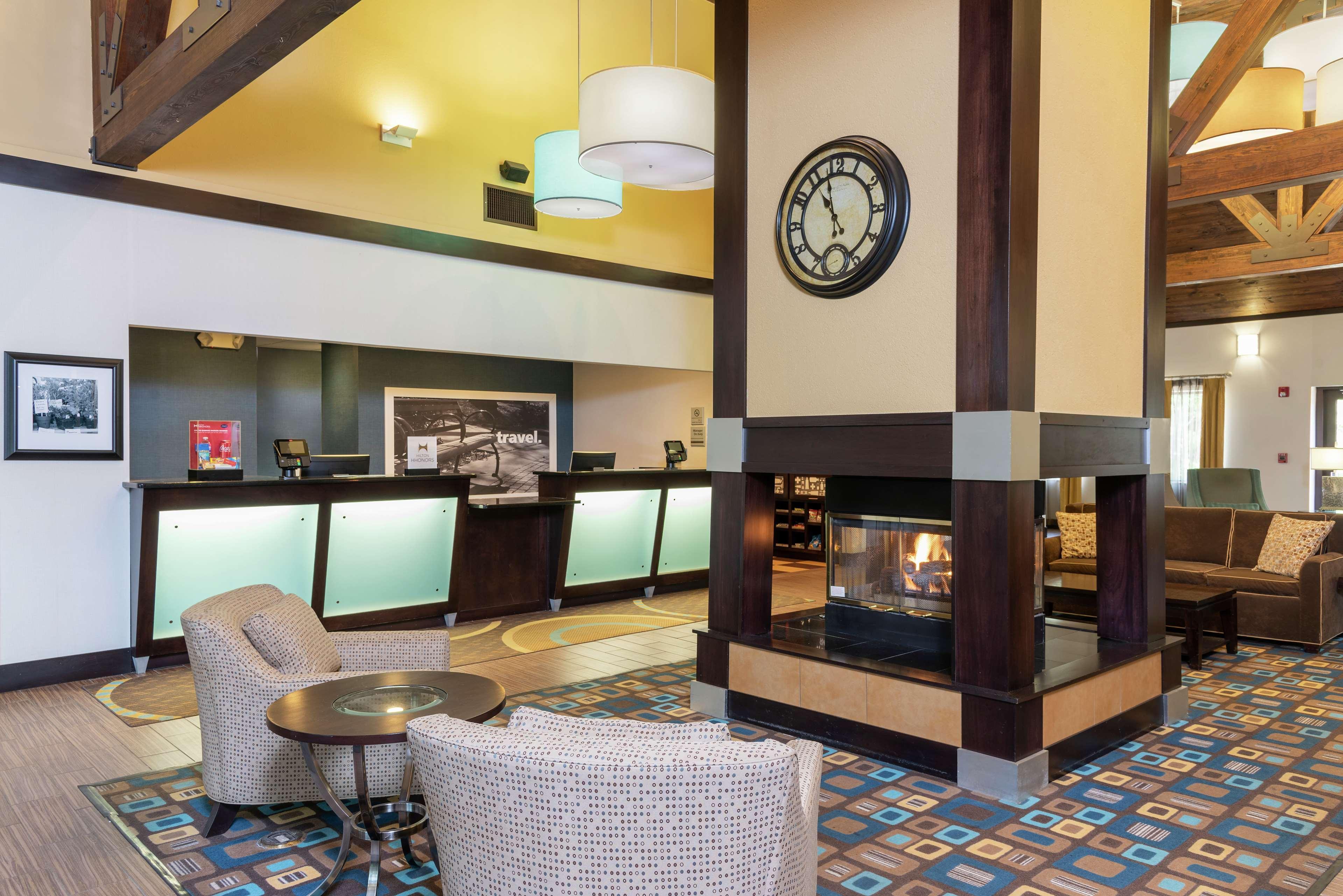 Hampton Inn&suites Cleveland-airport/middleburg Heights 3*