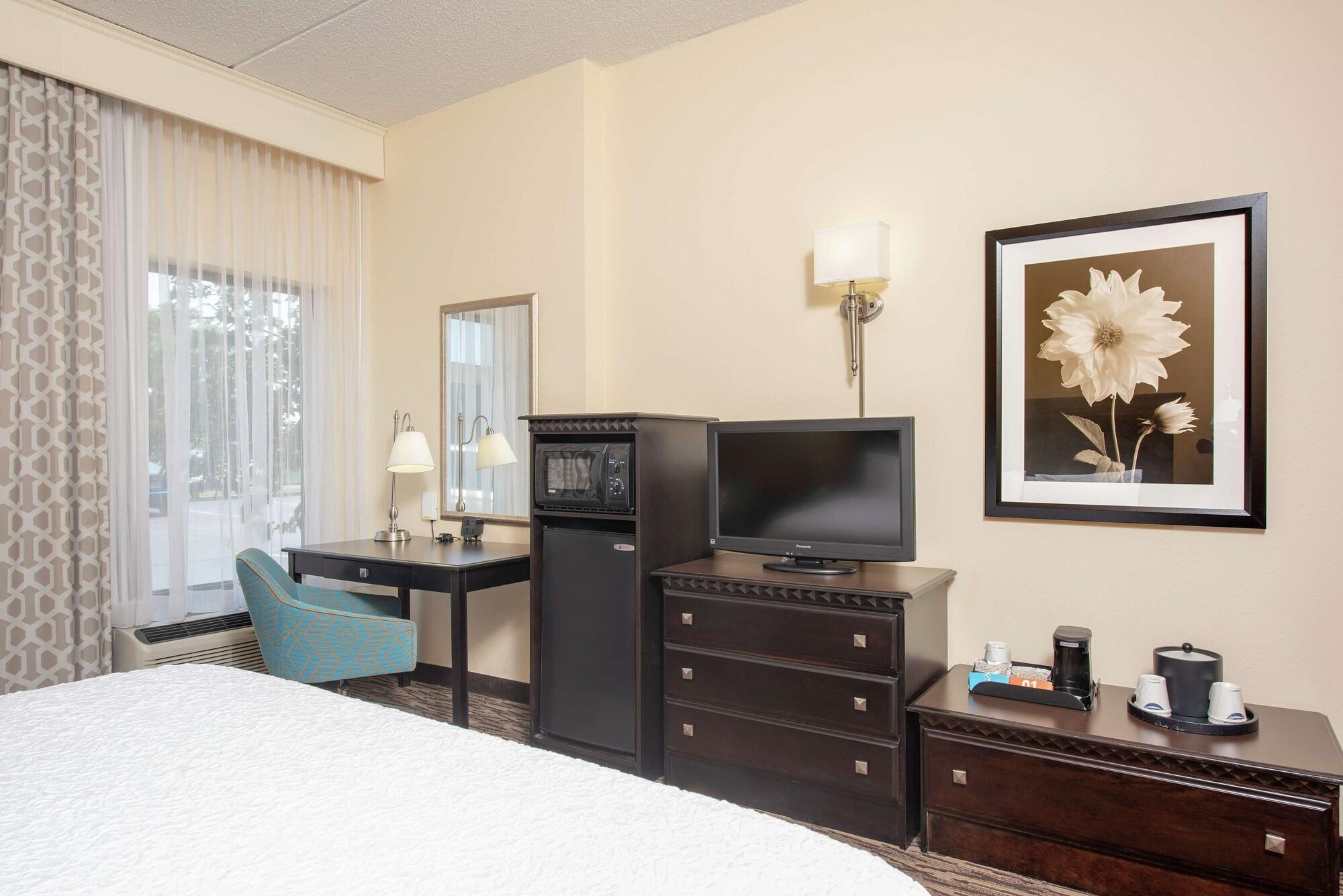 Hampton Inn&suites Cleveland-airport/middleburg Heights 3*