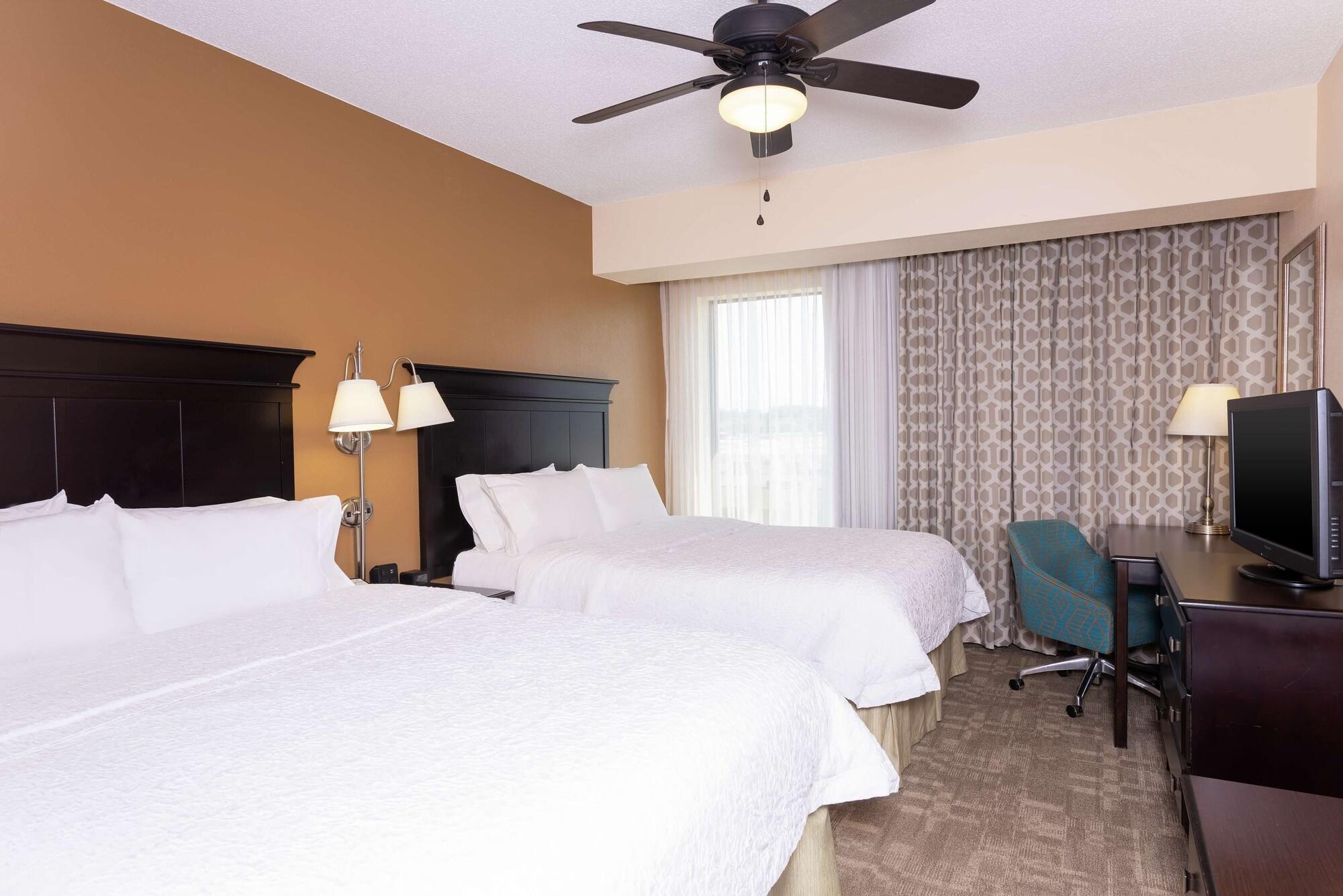 Hampton Inn&suites Cleveland-airport/middleburg Heights Hotel