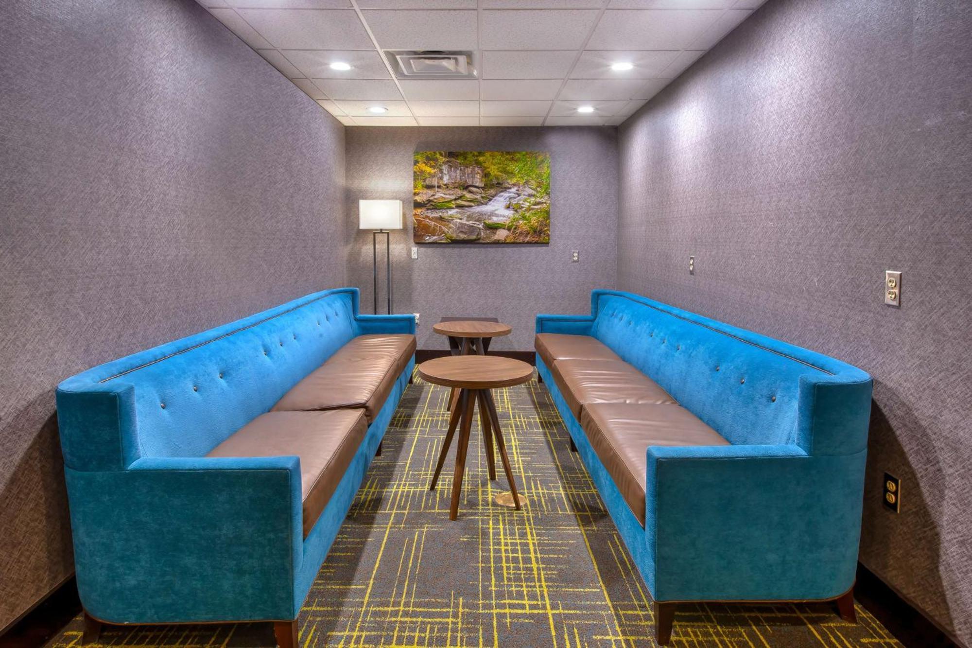 Hotel Hampton Inn&suites Cleveland-airport/middleburg Heights 3*