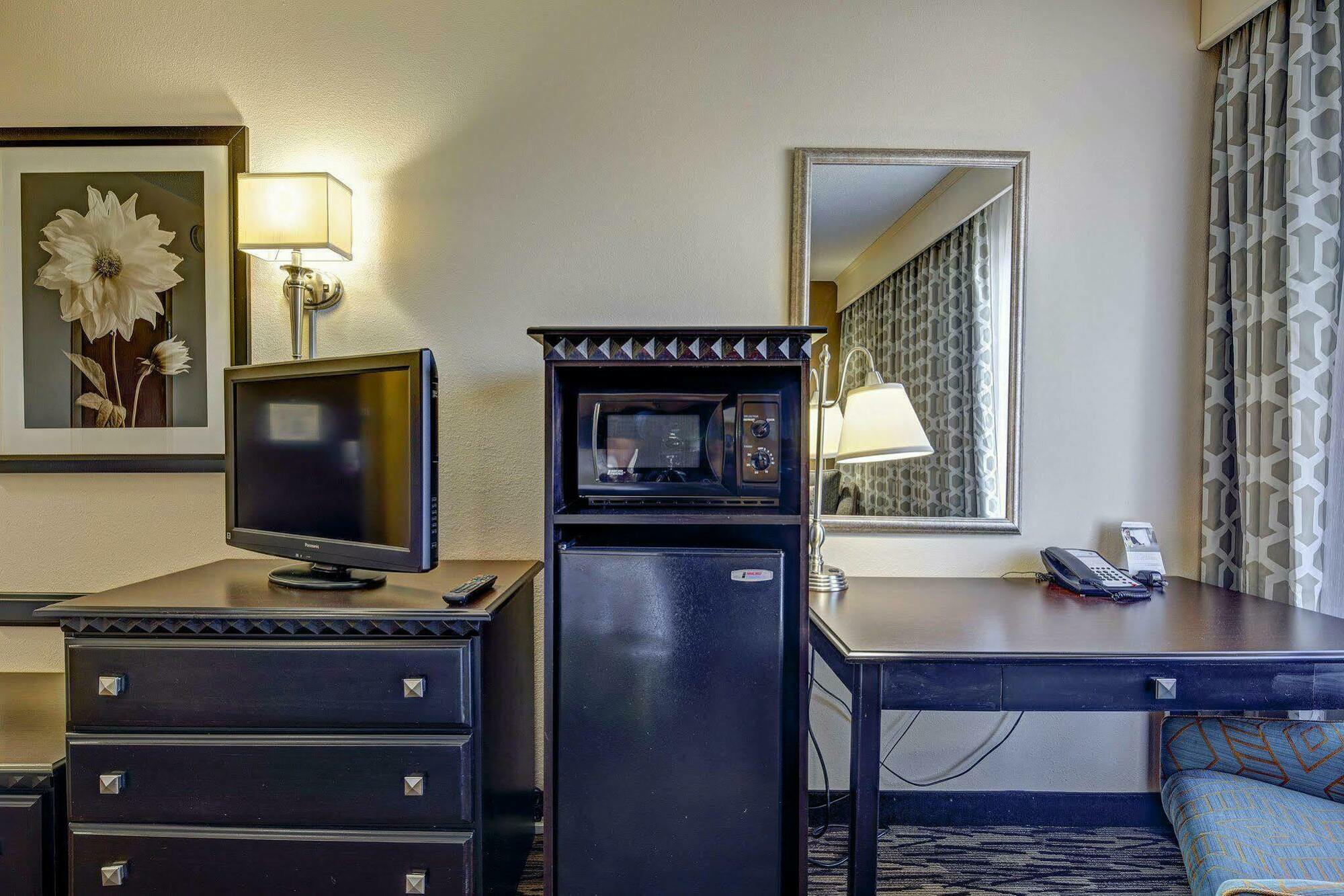 Hampton Inn&suites Cleveland-airport/middleburg Heights Middleburg Heights